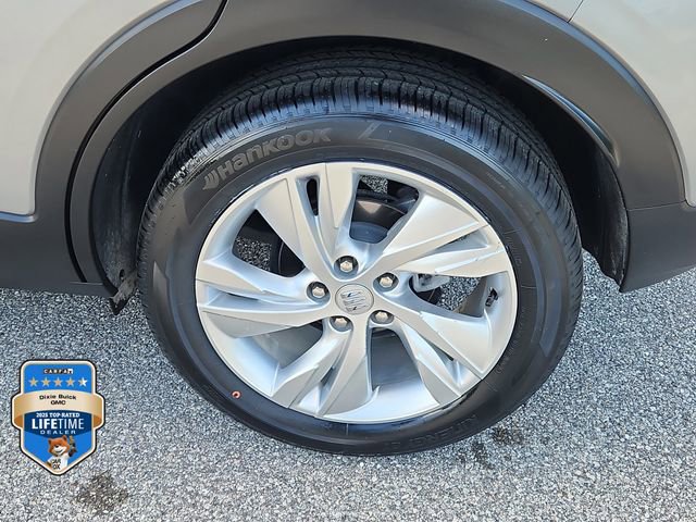 Certified 2024 Buick Encore GX Preferred w/ Comfort Package FWD image 8