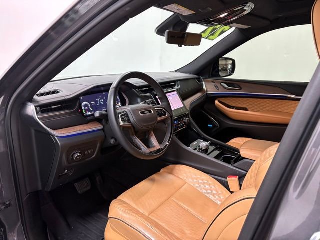 Used 2022 Jeep Grand Cherokee L Summit w/ Advanced Protech Group IV image 13