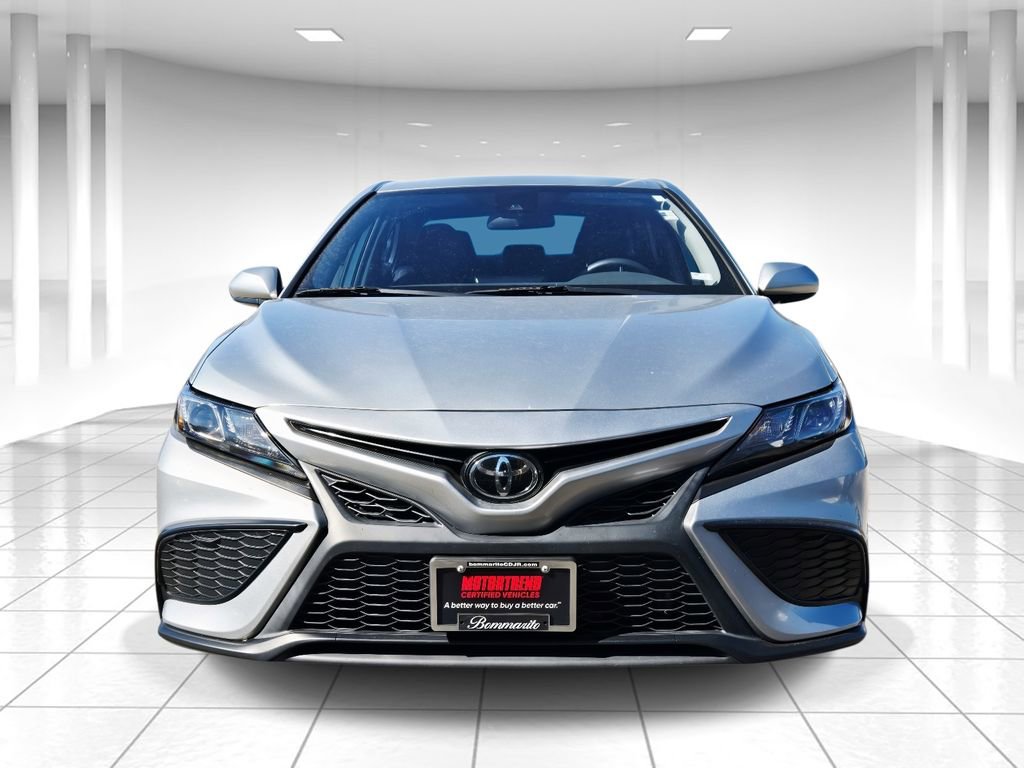 Used 2021 Toyota Camry SE image 8