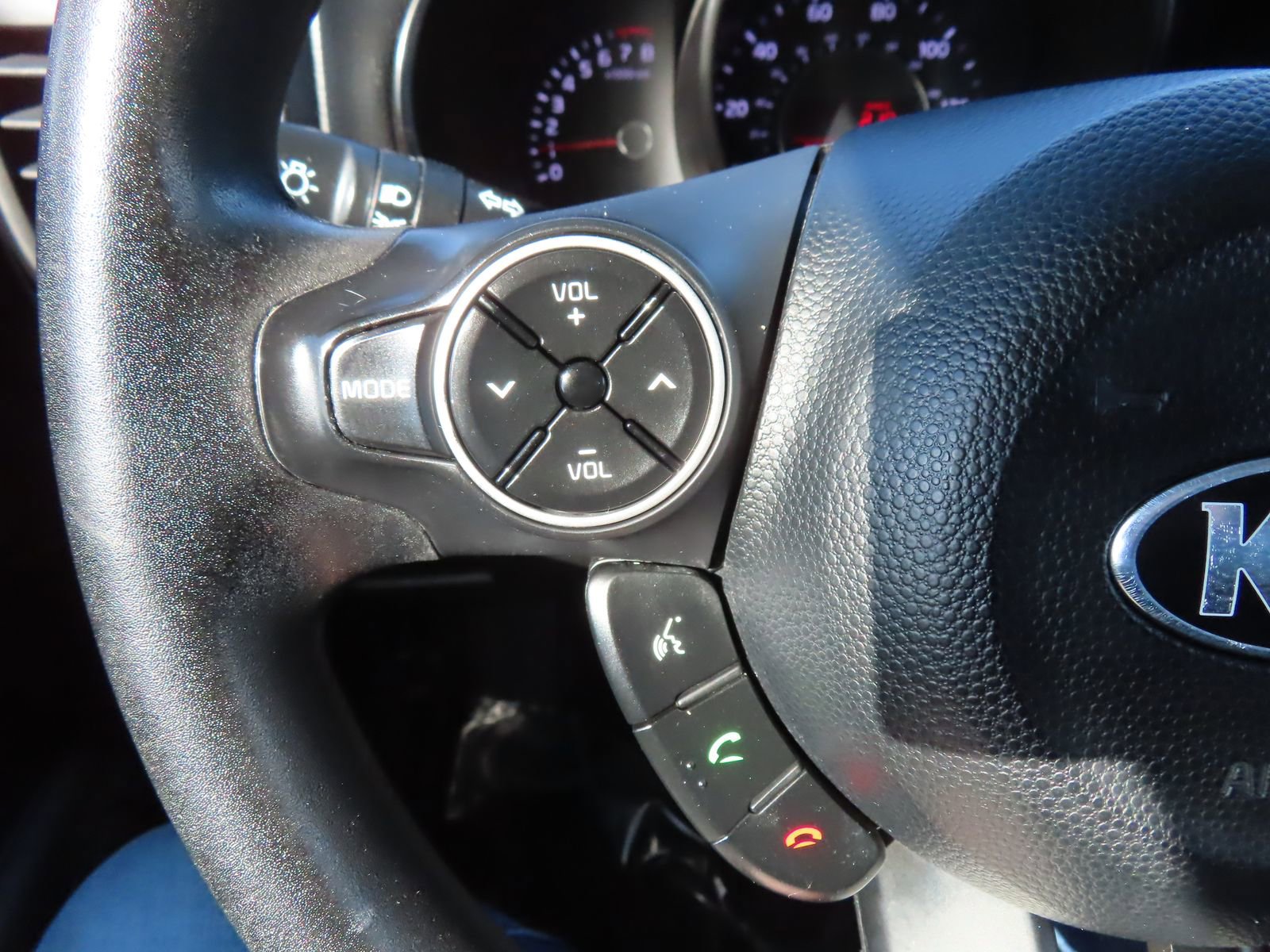 Used 2016 Kia Soul FWD image 19