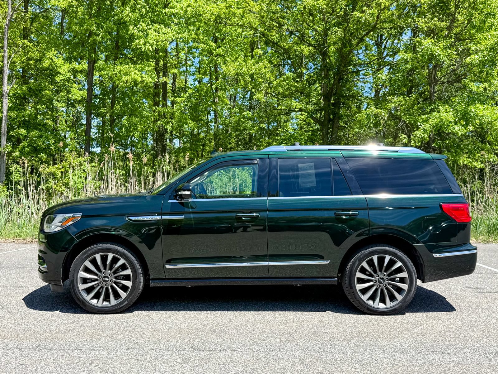 Used 2021 Lincoln Navigator Reserve AWD/4WD image 8