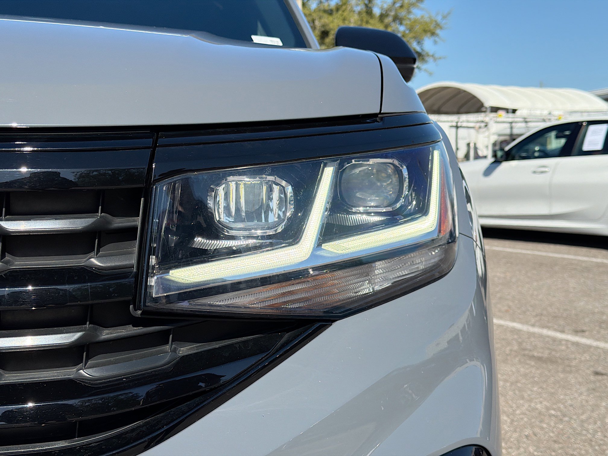 Used 2023 Volkswagen Atlas Cross Sport SEL image 9