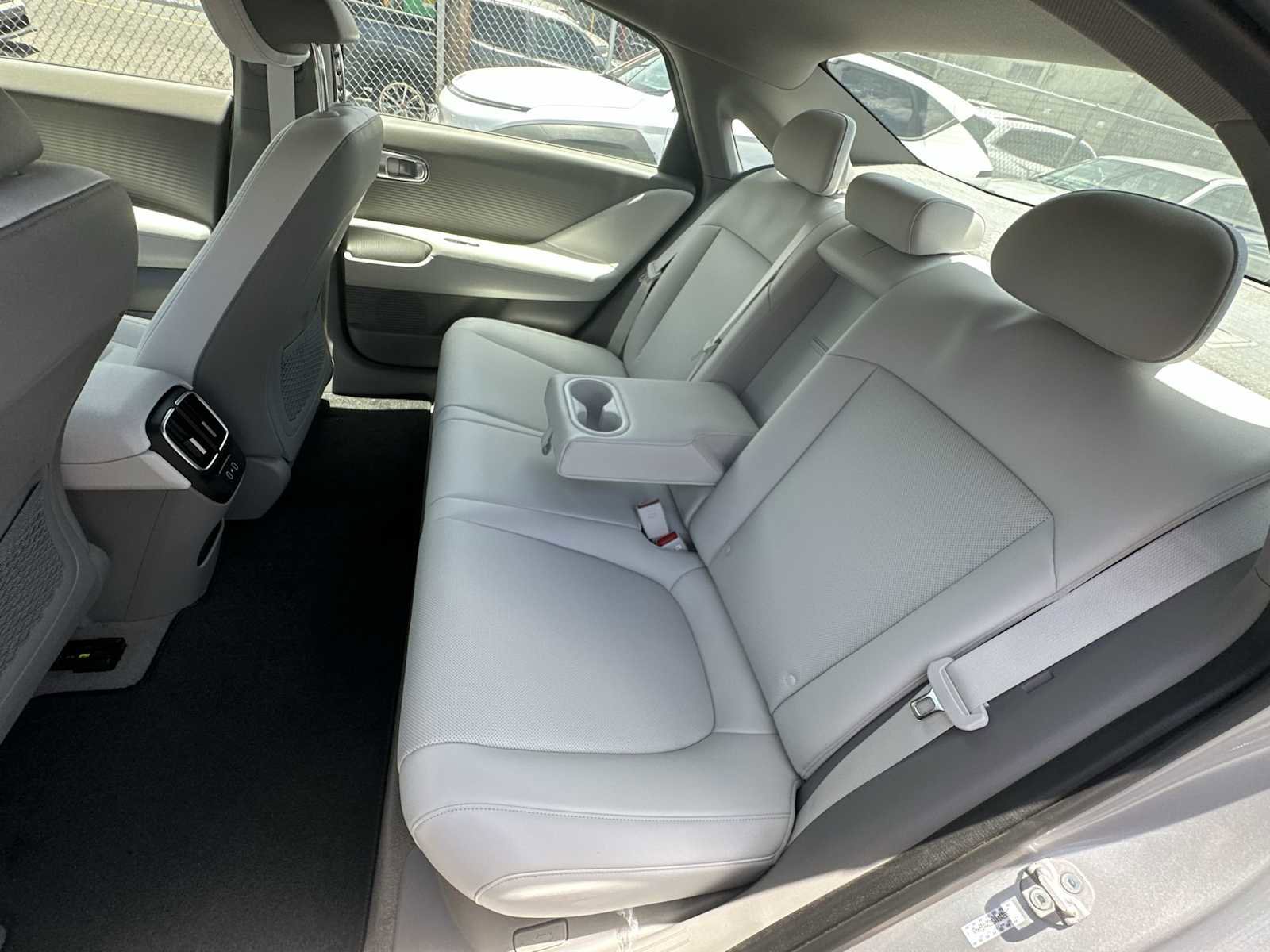 Used 2025 Hyundai Ioniq 6 SEL image 24