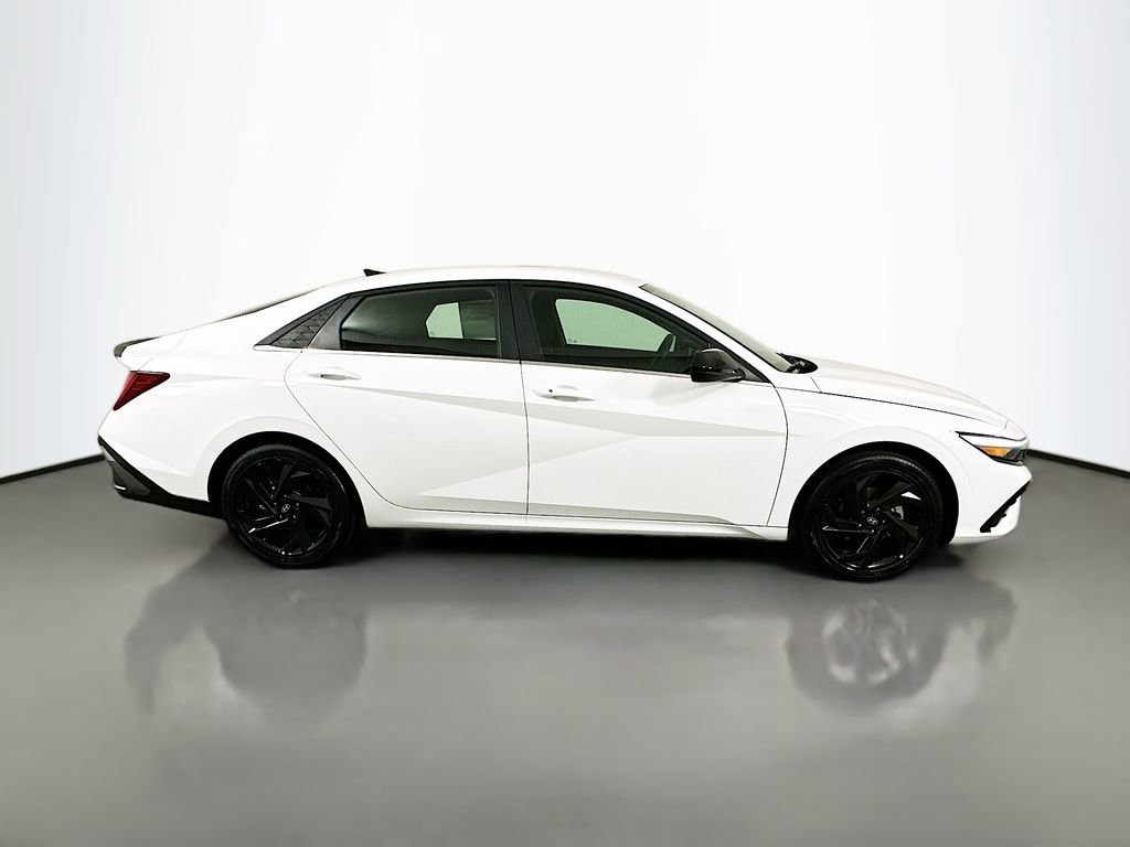 New 2026 Hyundai Elantra SEL Sport image 4