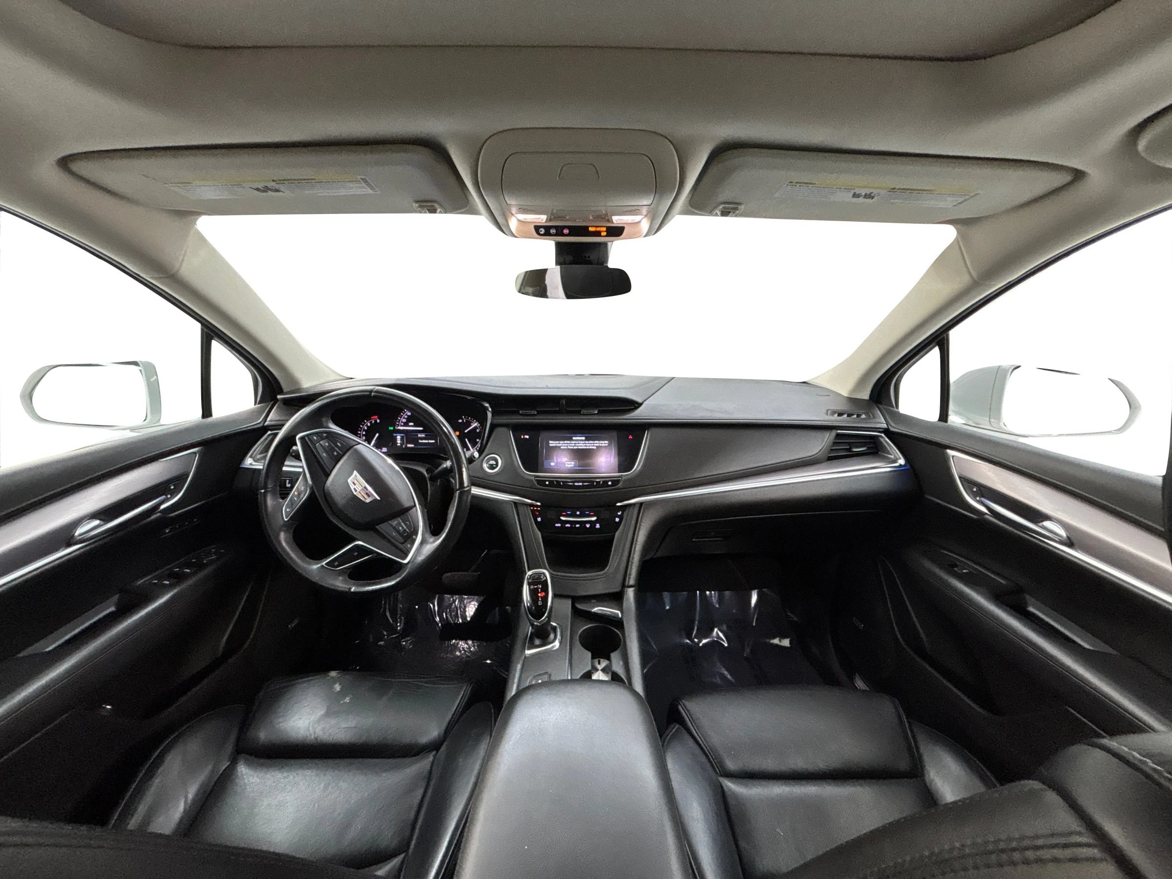 Used 2017 Cadillac XT5 Premium Luxury FWD image 17