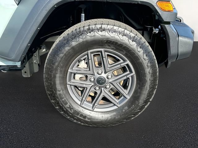Used 2024 Jeep Wrangler Sport S AWD/4WD image 30