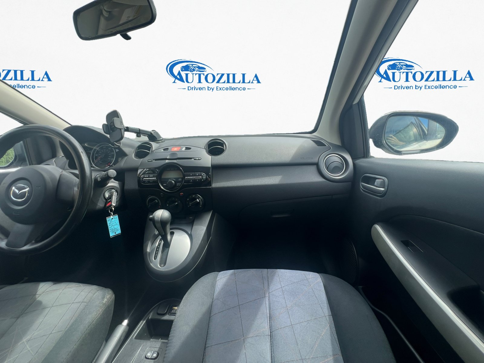 Used 2014 MAZDA MAZDA2 Sport FWD image 11