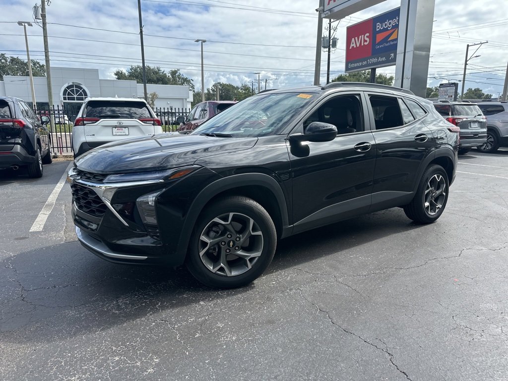 Used 2025 Chevrolet Trax LT w/ LT Convenience Package