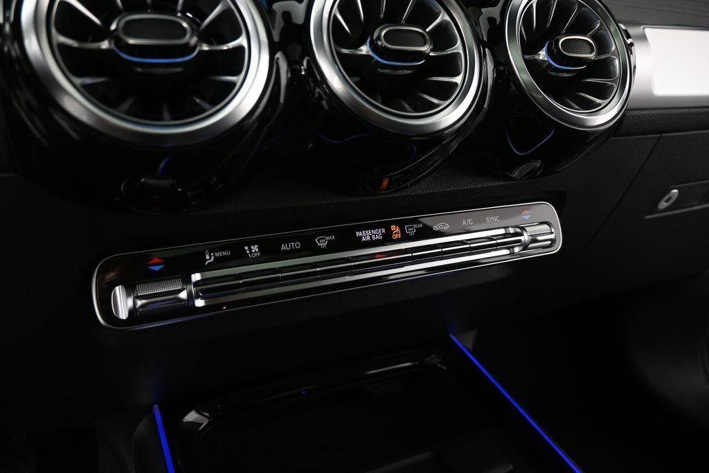 New 2026 Mercedes-Benz GLB 250 image 15