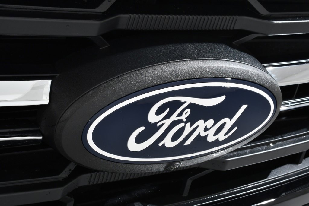 New 2026 Ford F150 XLT w/ Equipment Group 302A MID image 20