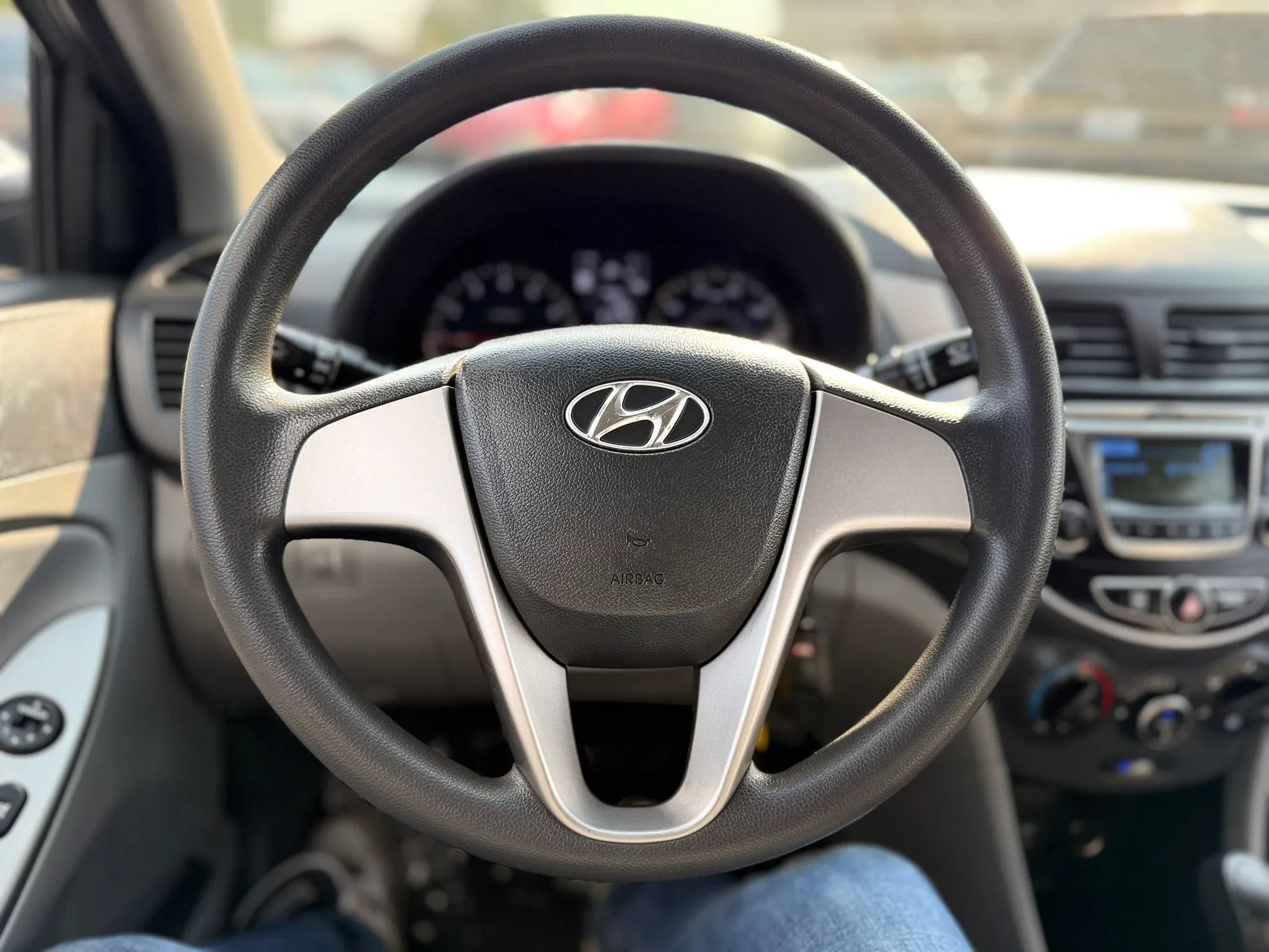 Used 2017 Hyundai Accent SE FWD image 31