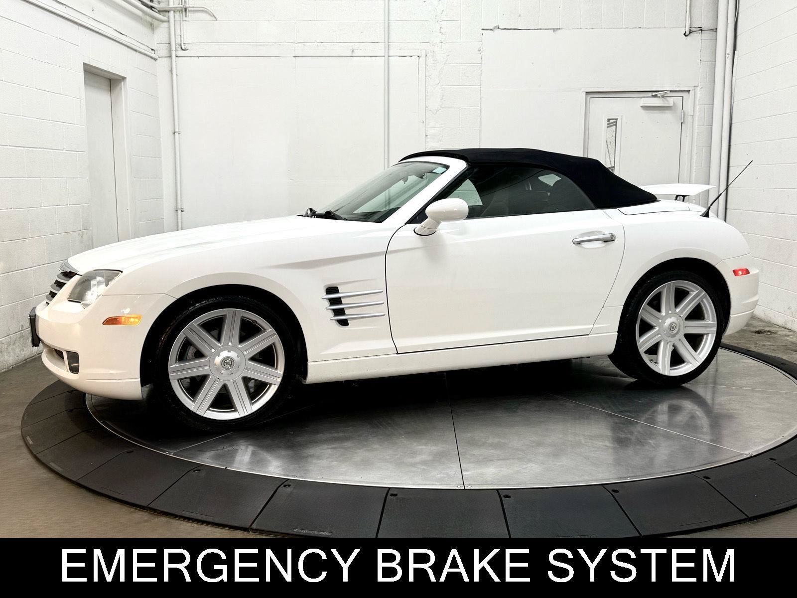 Used 2005 Chrysler Crossfire Limited RWD image 4