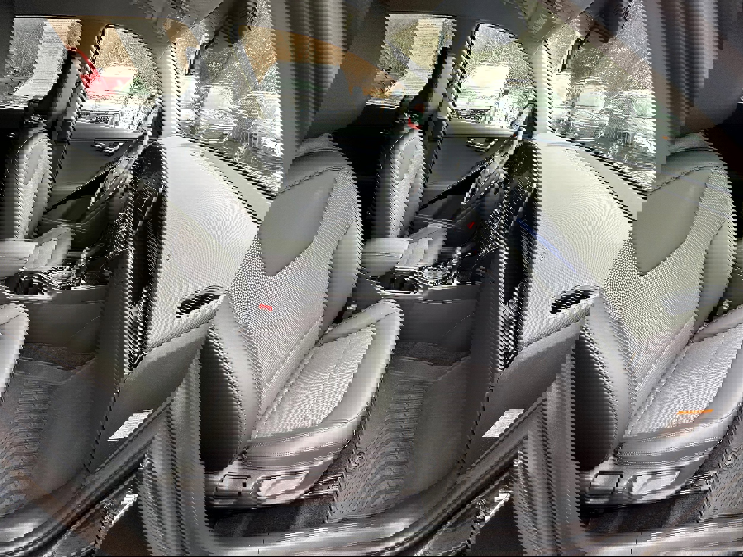 Used 2025 Kia Niro EX image 21