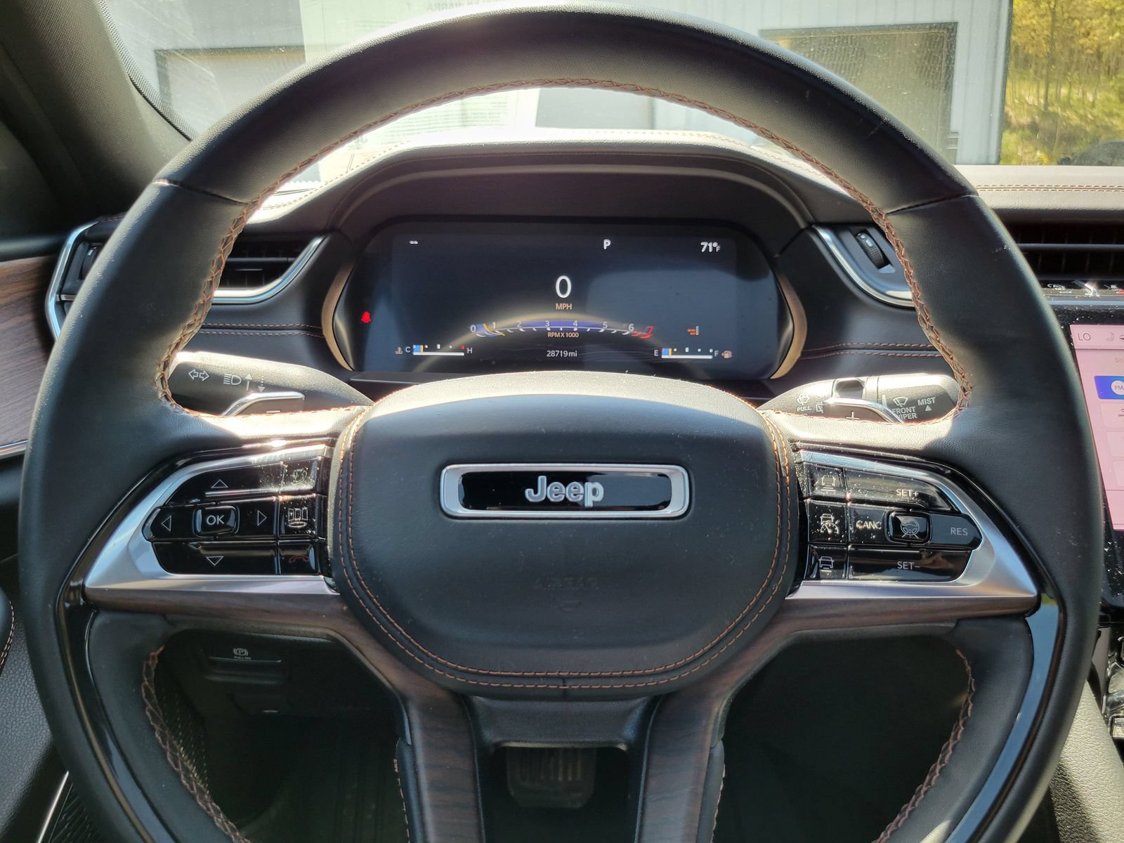 Used 2023 Jeep Grand Cherokee Summit w/ Adv Protech Group IV AWD/4WD image 16