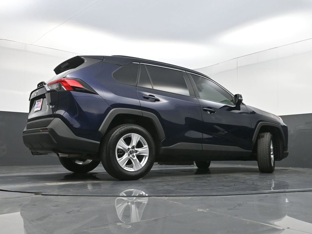Used 2019 Toyota RAV4 XLE image 29