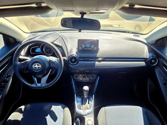 Used 2016 Scion iA FWD image 9