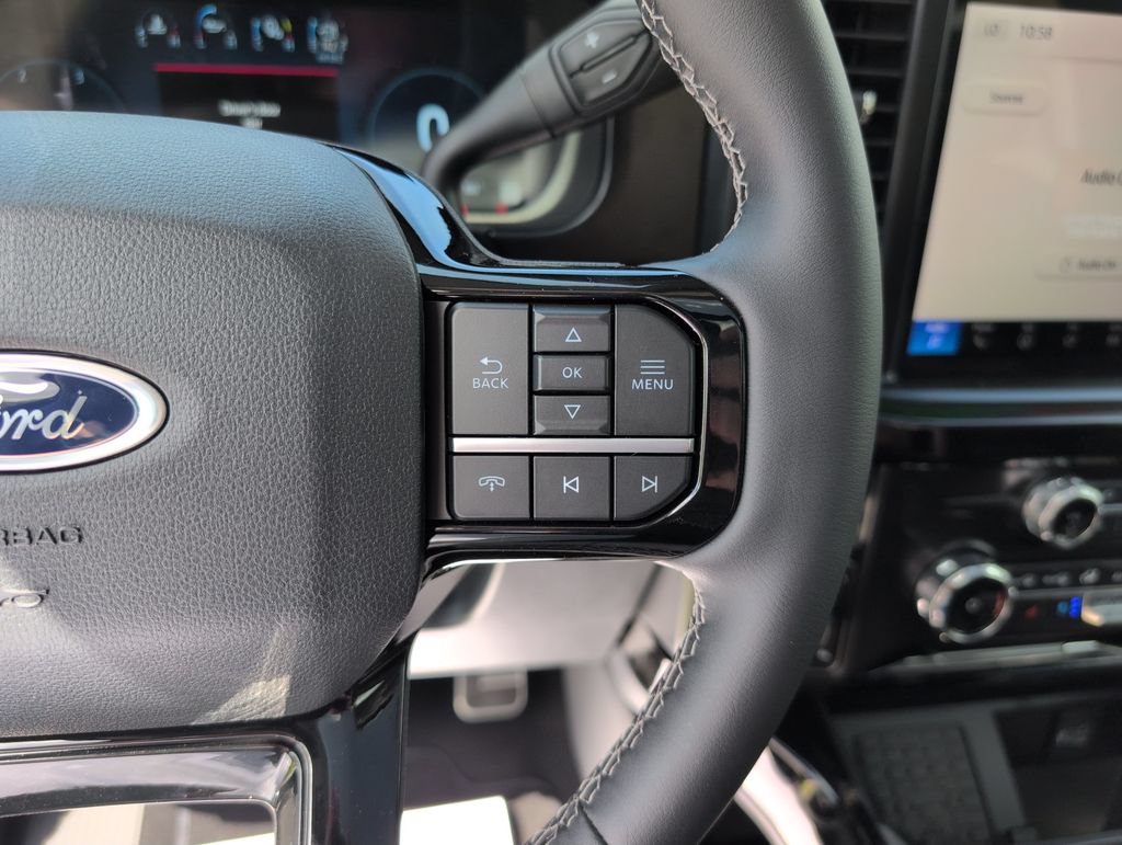 New 2026 Ford F250 Lariat w/ Black Appearance Package AWD/4WD image 34