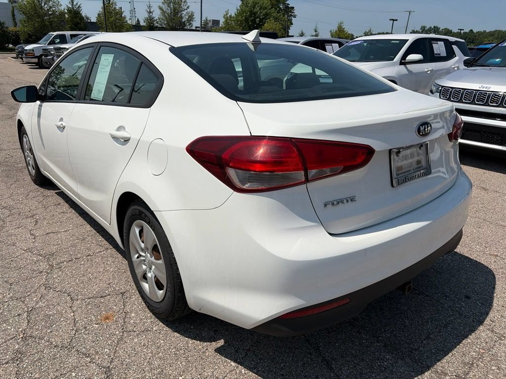 Used 2017 Kia Forte LX FWD image 7