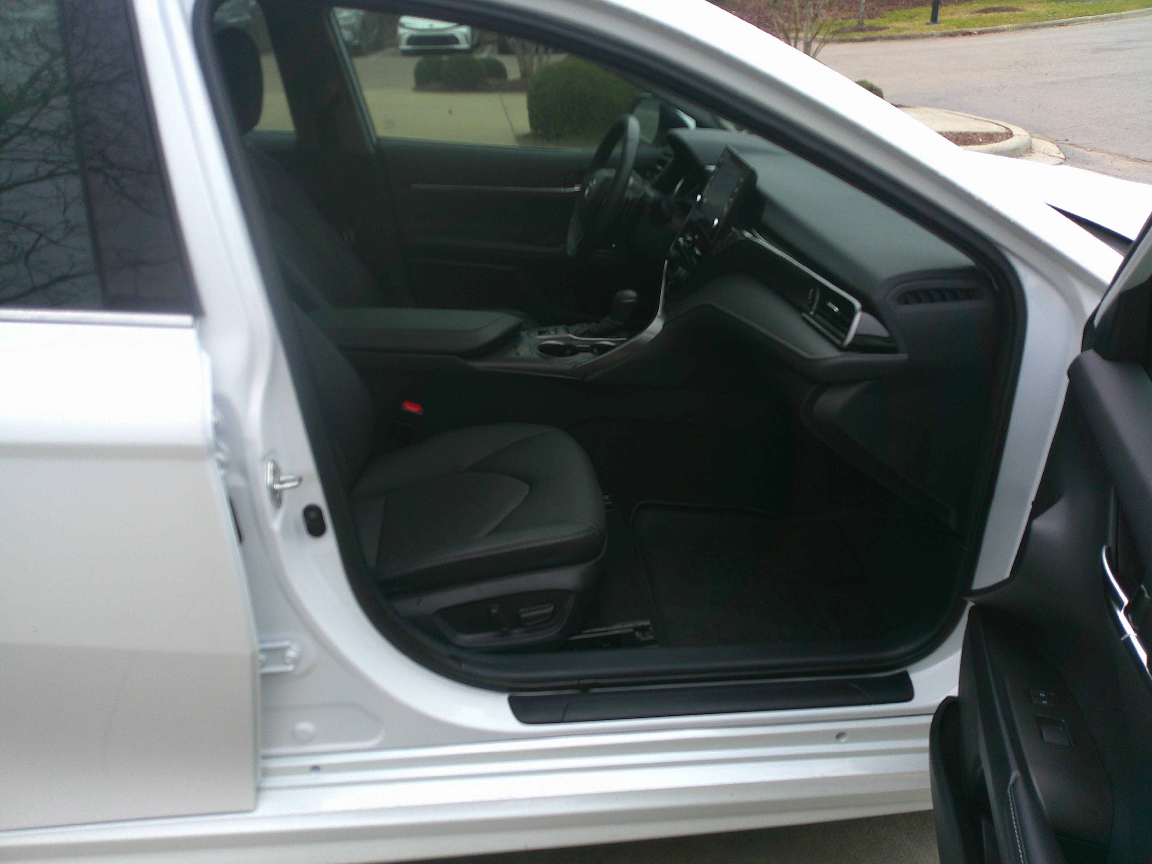 Used 2024 Toyota Camry XSE image 38