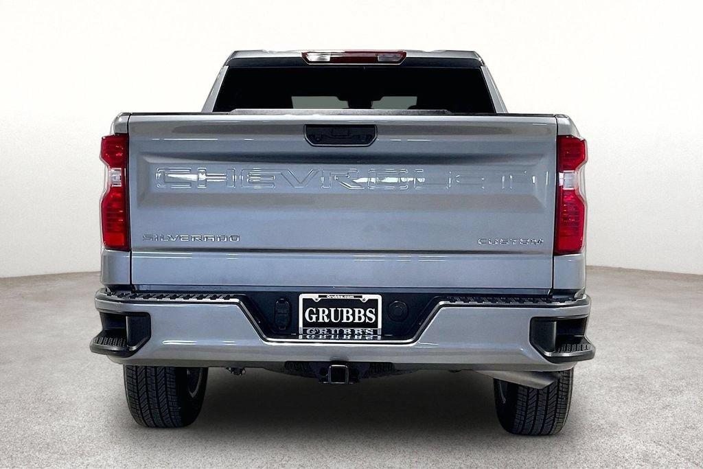 Used 2026 Chevrolet Silverado 1500 Custom RWD image 5