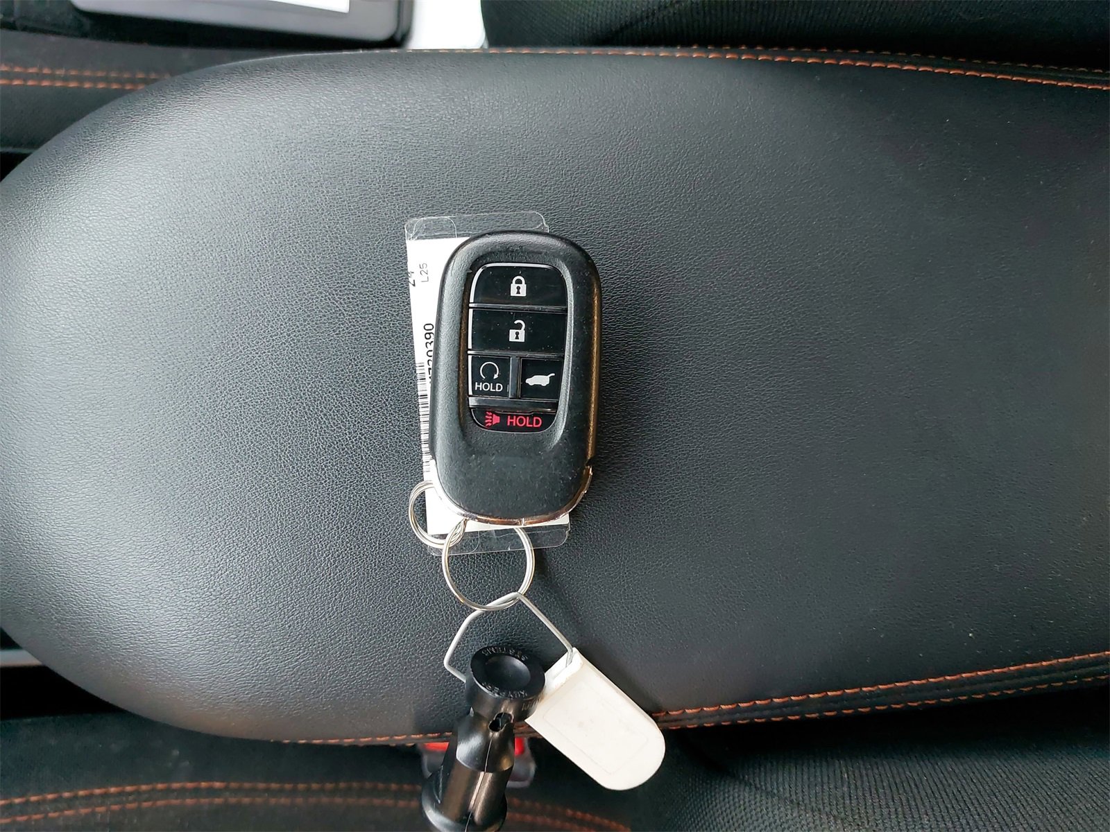 Used 2024 Honda HR-V Sport image 11