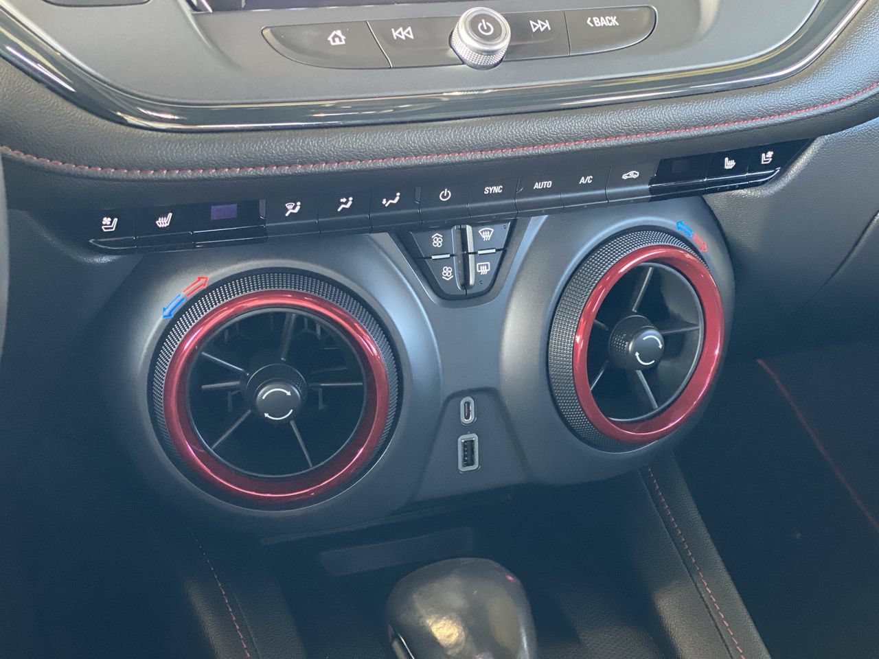 Used 2019 Chevrolet Blazer RS FWD image 35