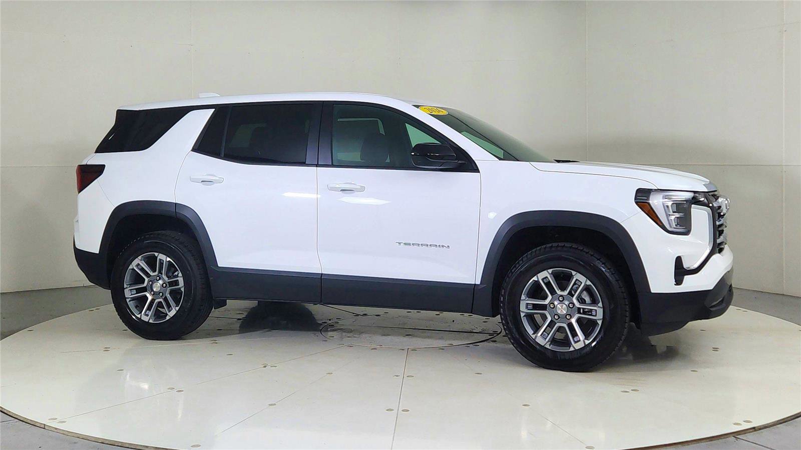 Used 2026 GMC Terrain Elevation image 8