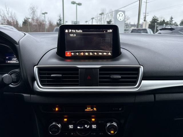 Used 2017 MAZDA MAZDA3 Touring image 23