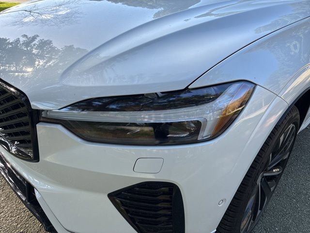 New 2026 Volvo XC60 B5 Ultra w/ Protection Package Premier AWD/4WD image 11