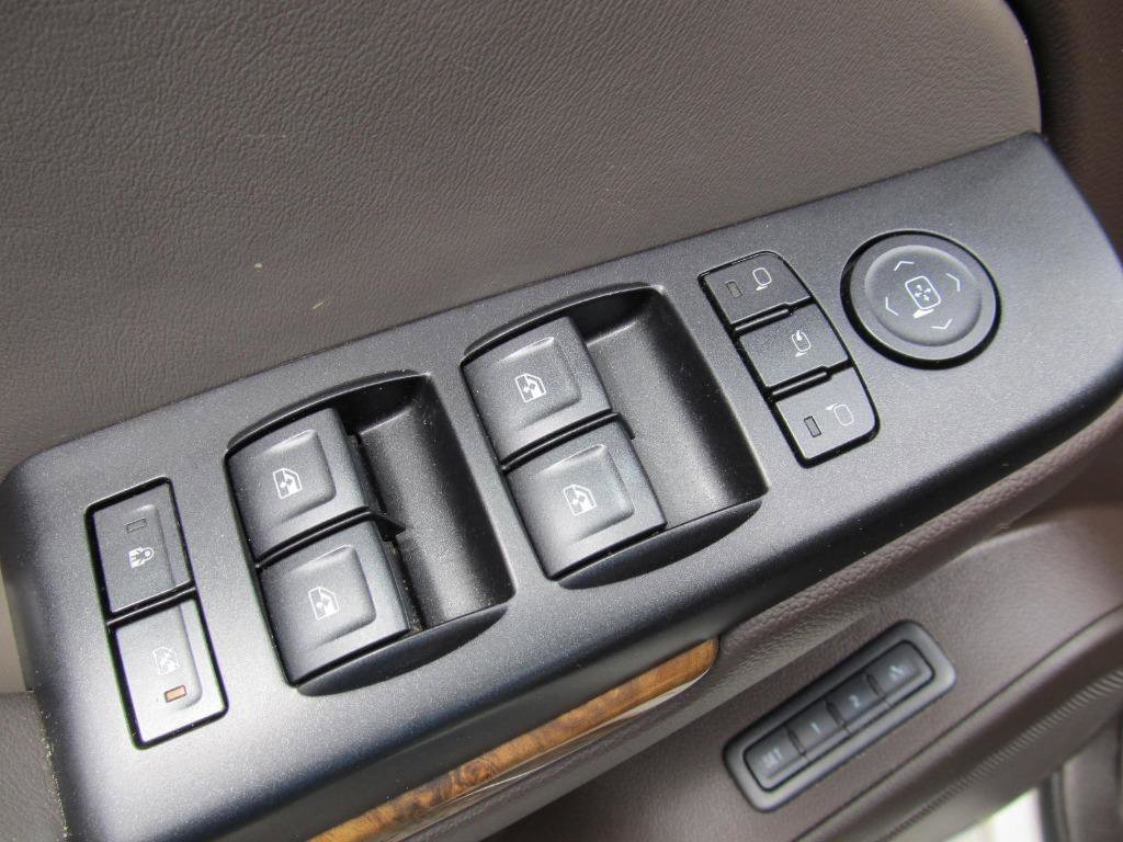 Used 2015 GMC Yukon XL Denali w/ Open Road Package image 23