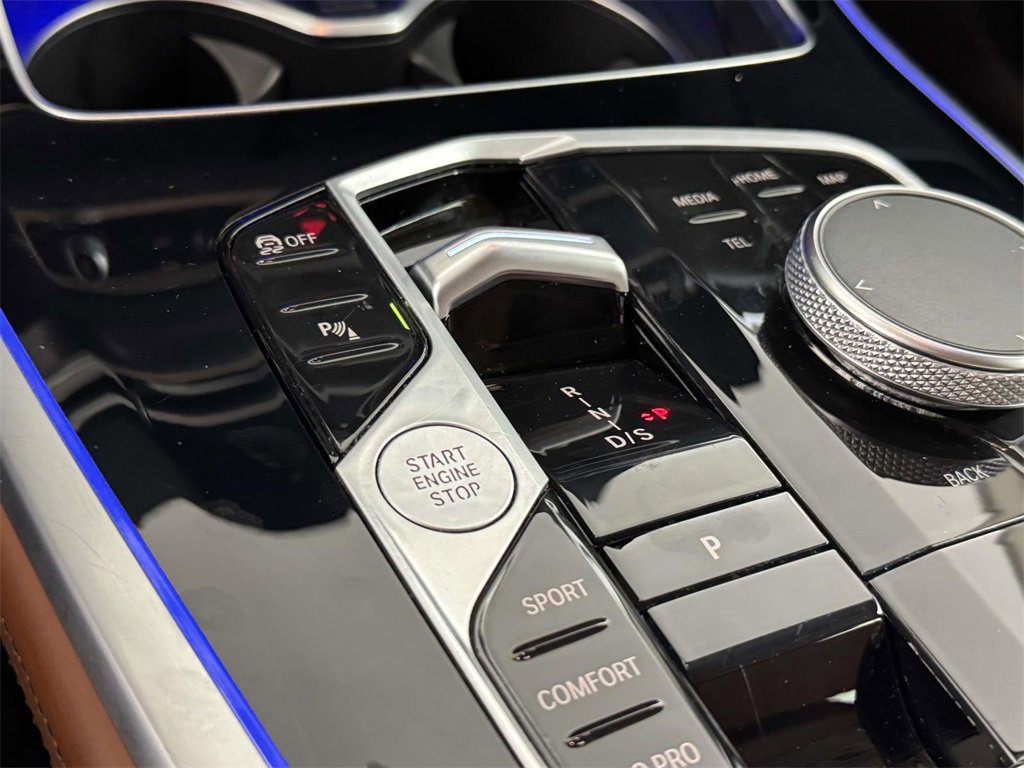 Used 2023 BMW X7 xDrive40i image 29