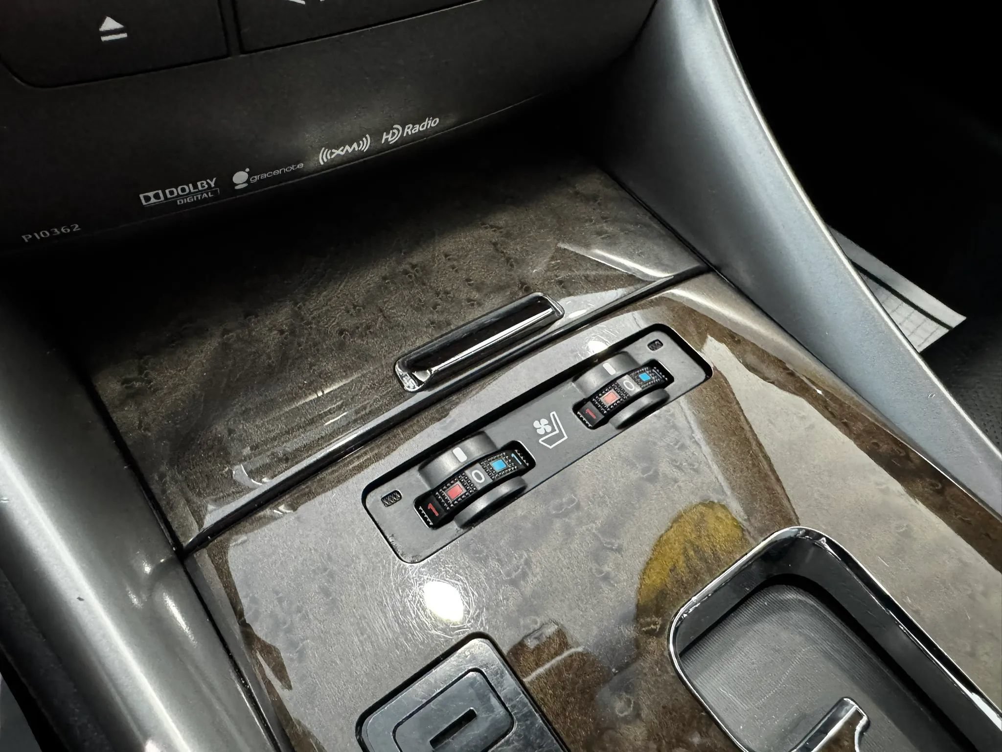 Used 2013 Lexus IS 250C w/ Luxury Pkg RWD image 32
