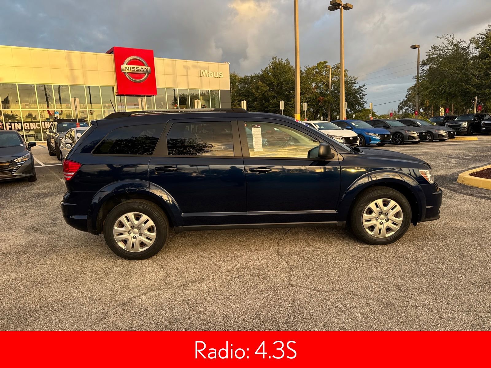 Used 2020 Dodge Journey SE w/ SE Popular Equipment Group image 5