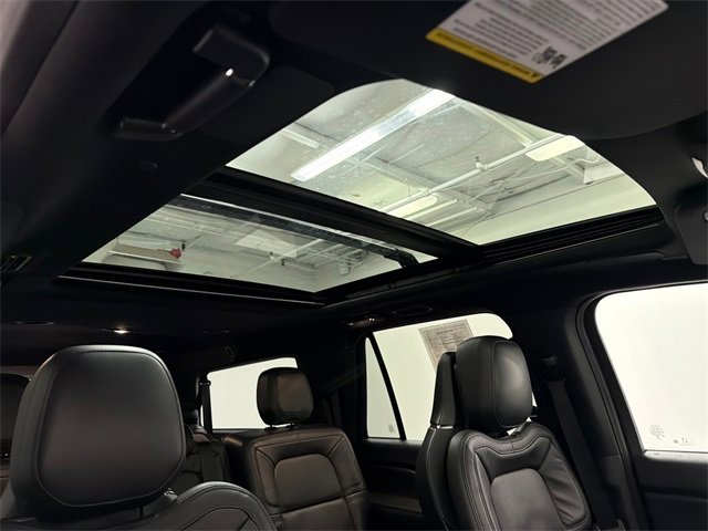 Certified 2023 Lincoln Navigator L Reserve image 15