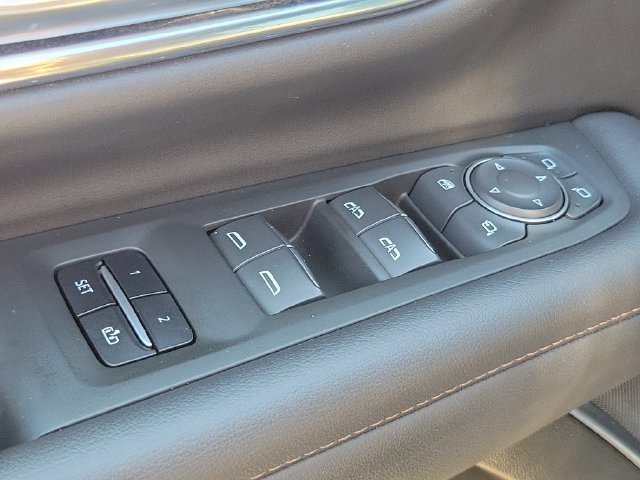 Used 2022 Chevrolet Suburban High Country AWD/4WD image 23