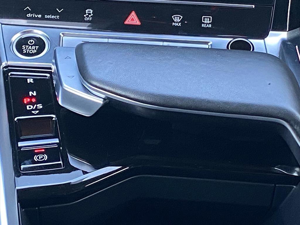 Used 2023 Audi e-tron Chronos w/ Chronos Package image 11