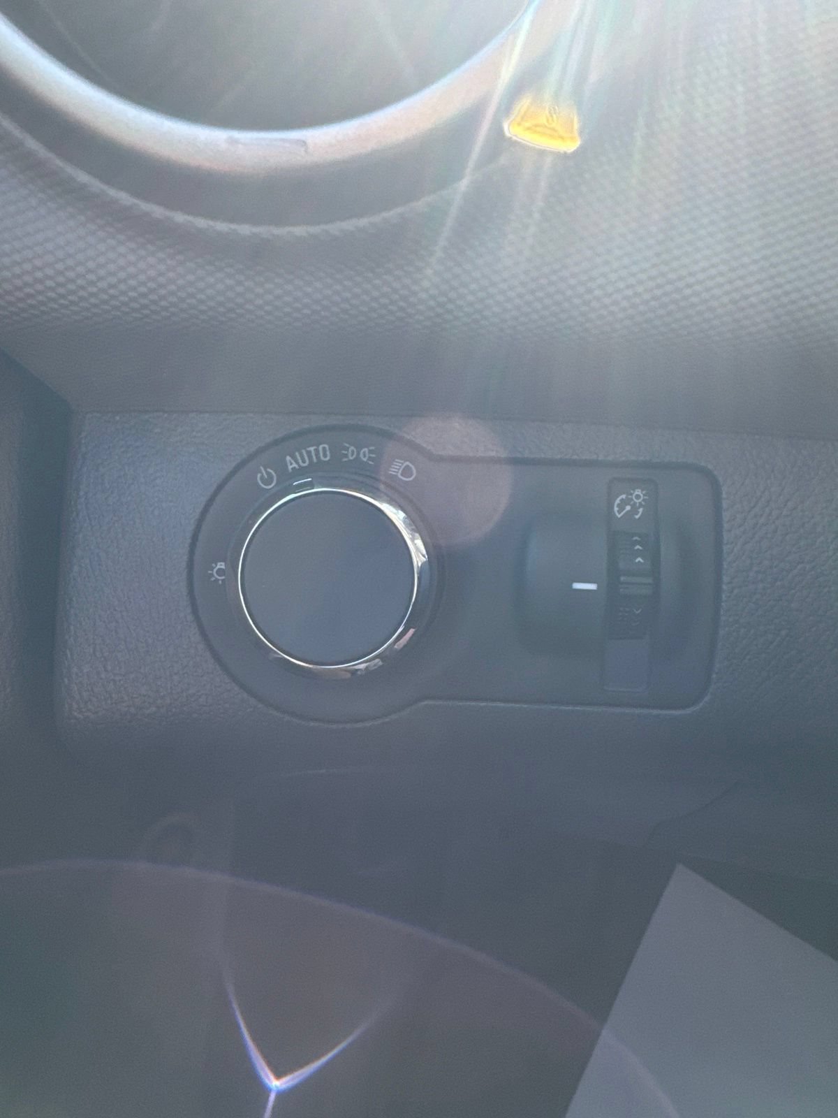 Used 2015 Chevrolet Sonic LT FWD image 22