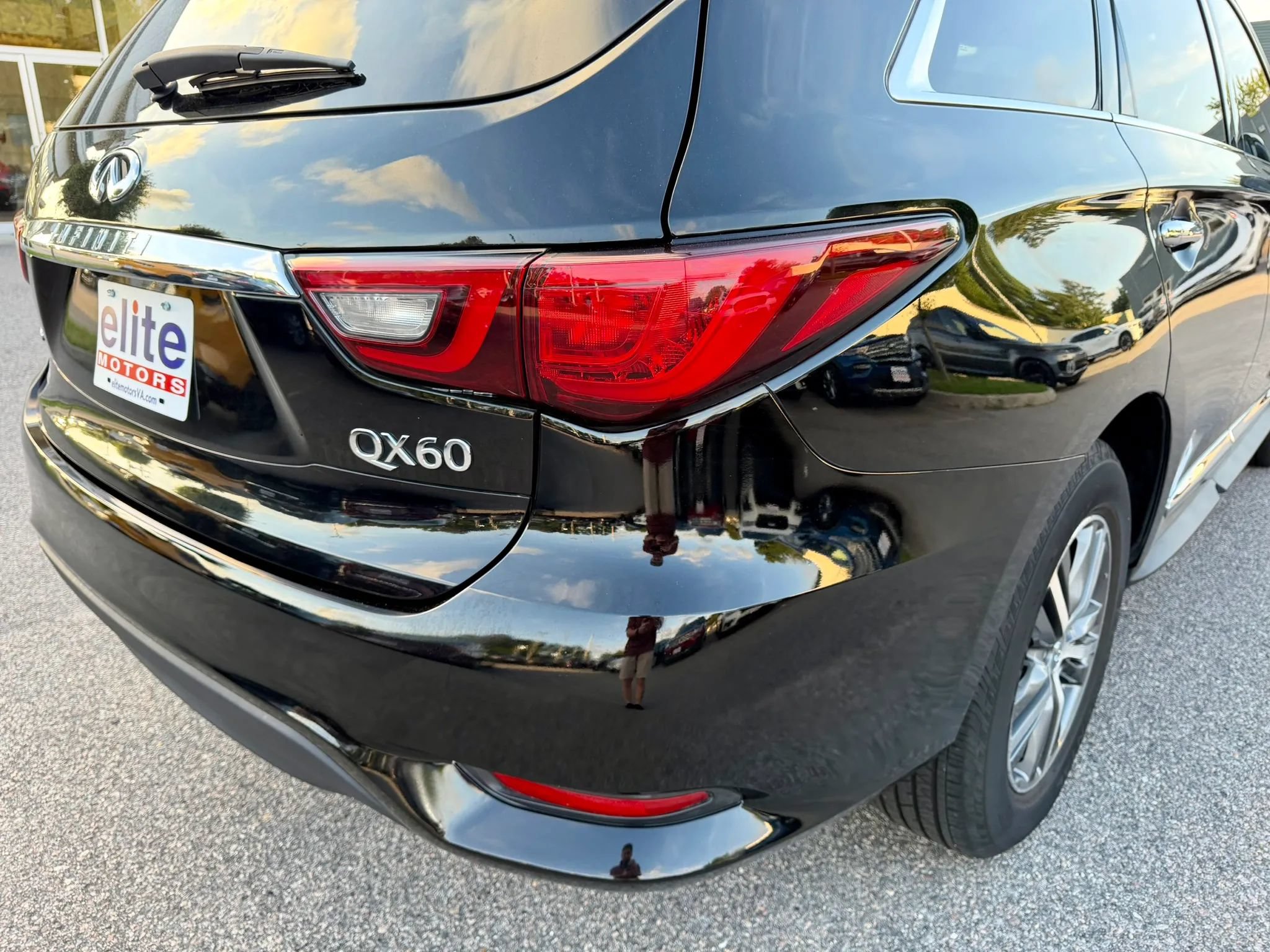 Used 2020 INFINITI QX60 Luxe AWD/4WD image 16
