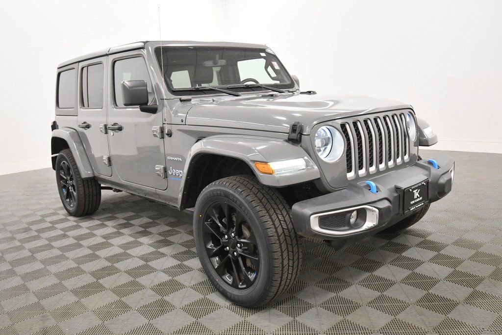 Used 2023 Jeep Wrangler Unlimited Sahara image 10