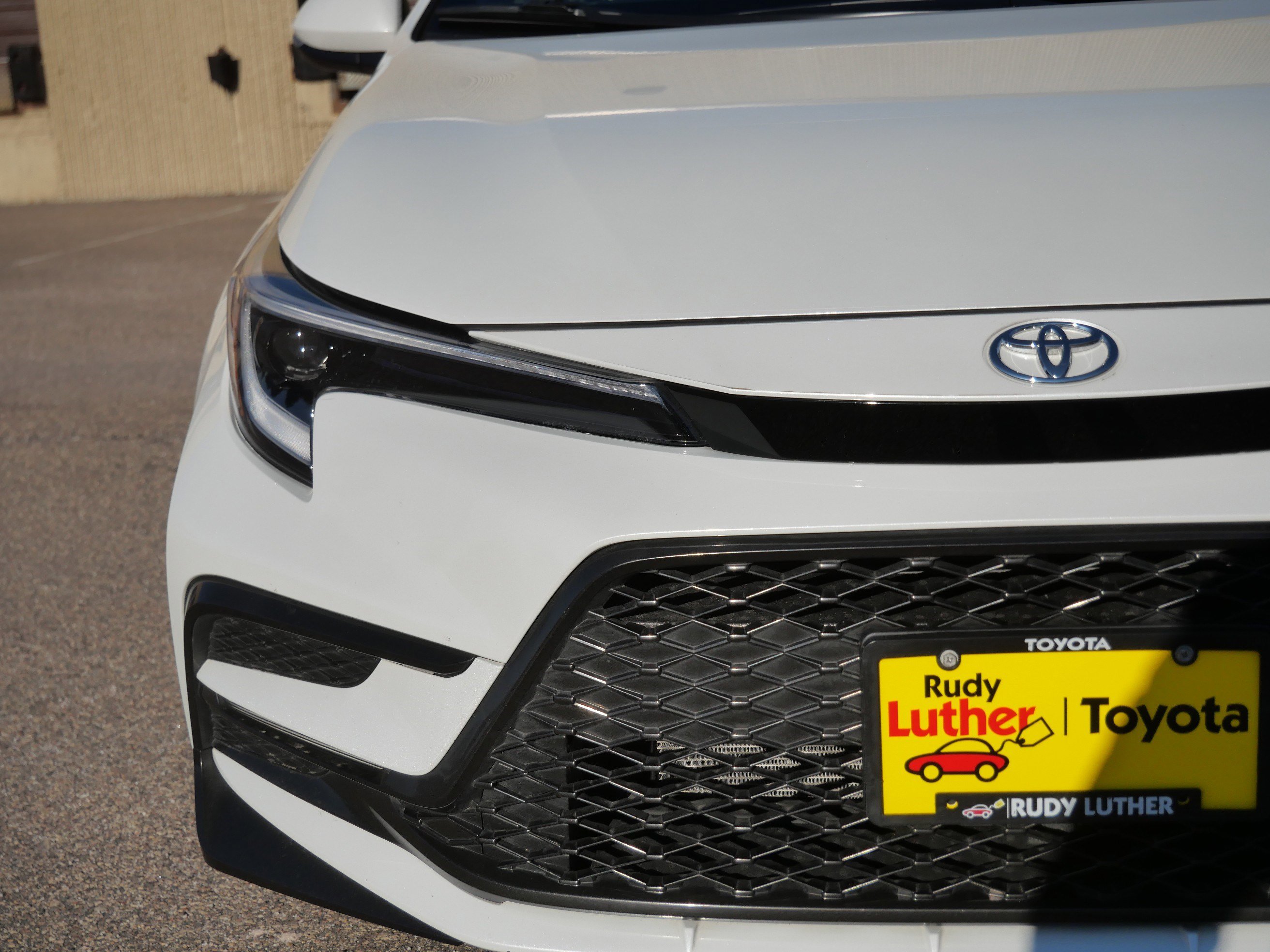 Certified 2024 Toyota Corolla SE FWD image 17