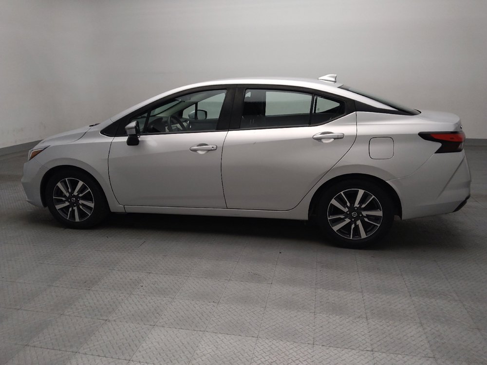Used 2021 Nissan Versa SV FWD image 3