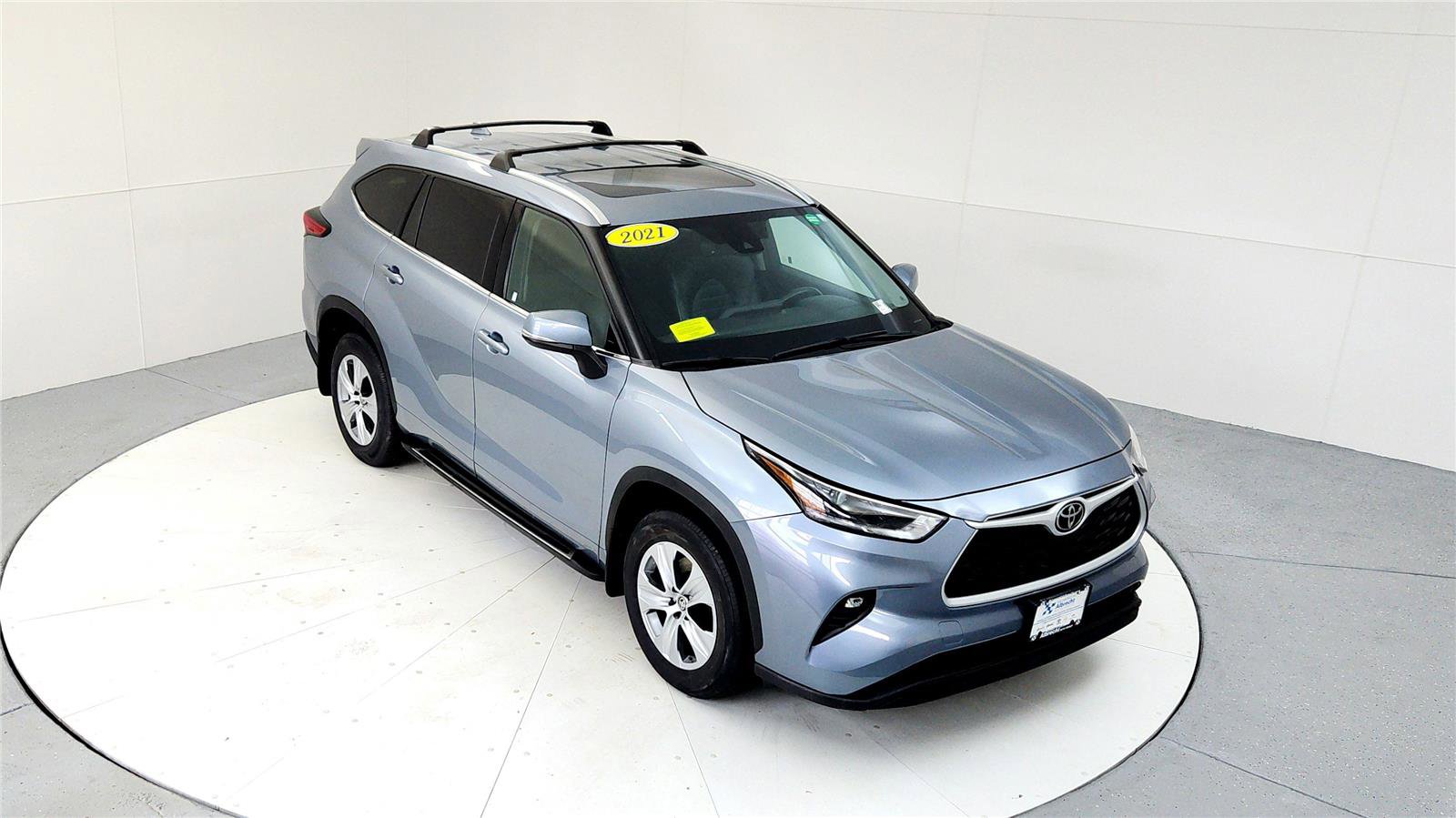 Certified 2021 Toyota Highlander XLE image 13