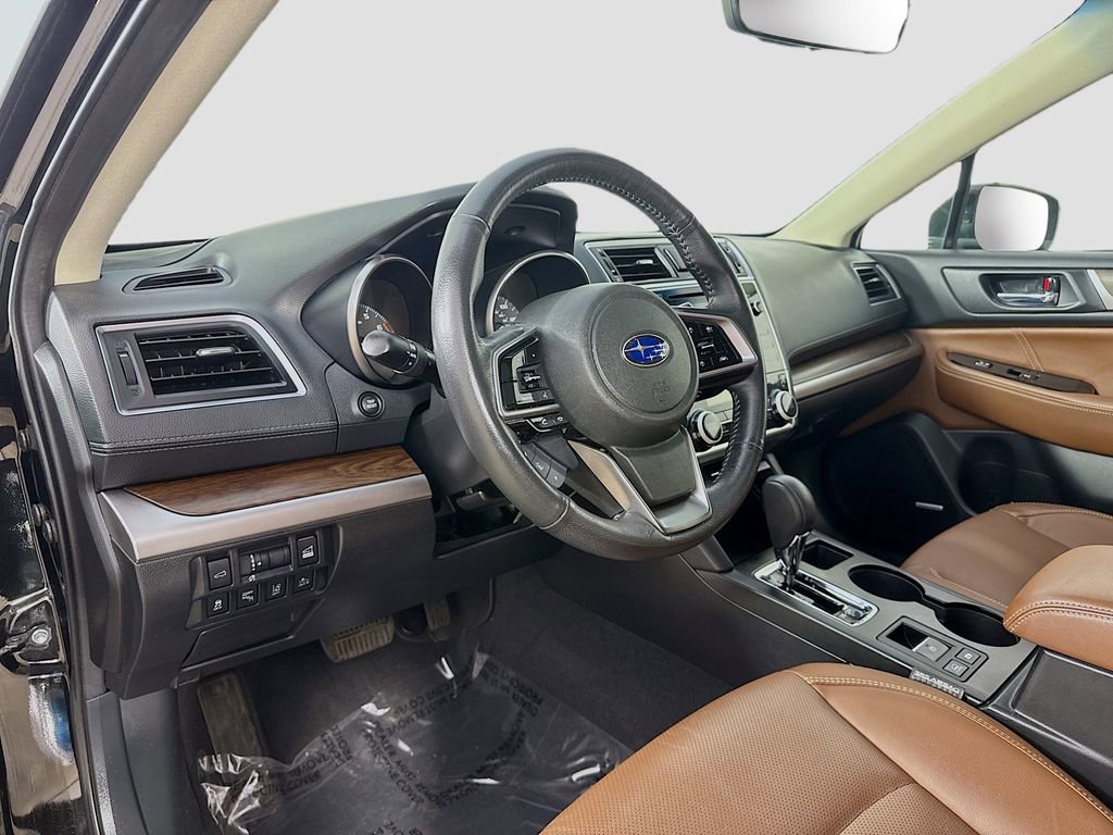 Used 2018 Subaru Outback 2.5i Touring AWD/4WD image 10