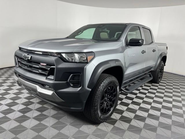 Used 2023 Chevrolet Colorado Trail Boss w/ Technology Package AWD/4WD image 6
