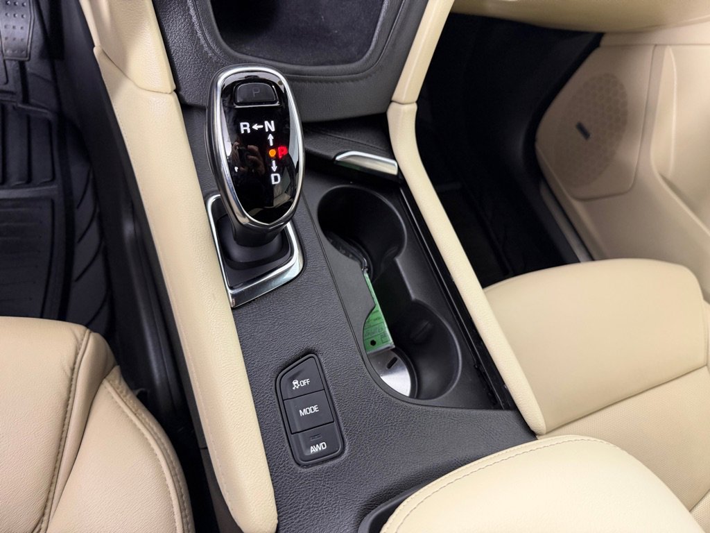 Used 2019 Cadillac XT5 Premium Luxury w/ LPO, Radiant Package image 19
