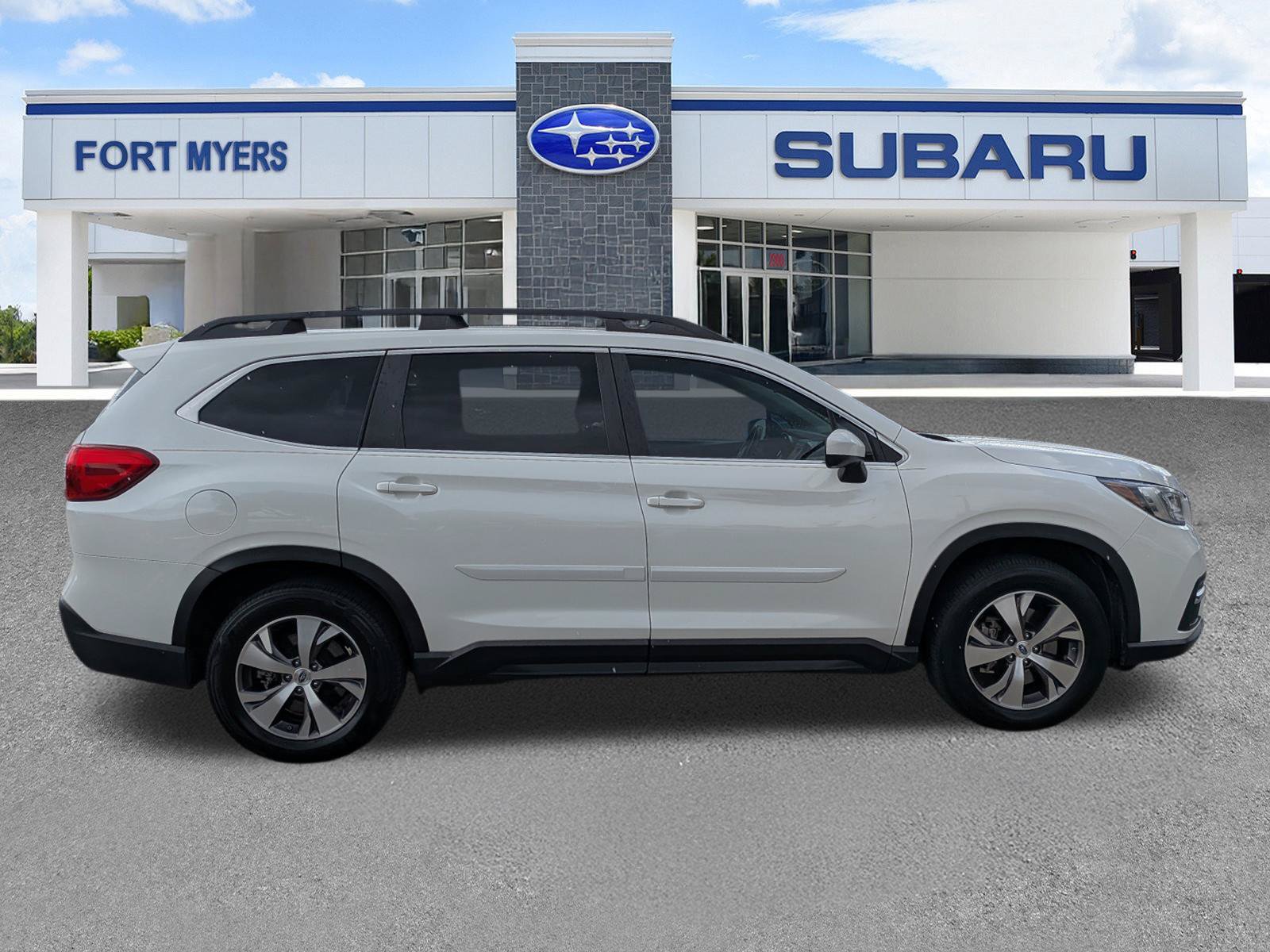 Used 2019 Subaru Ascent Premium AWD/4WD image 3