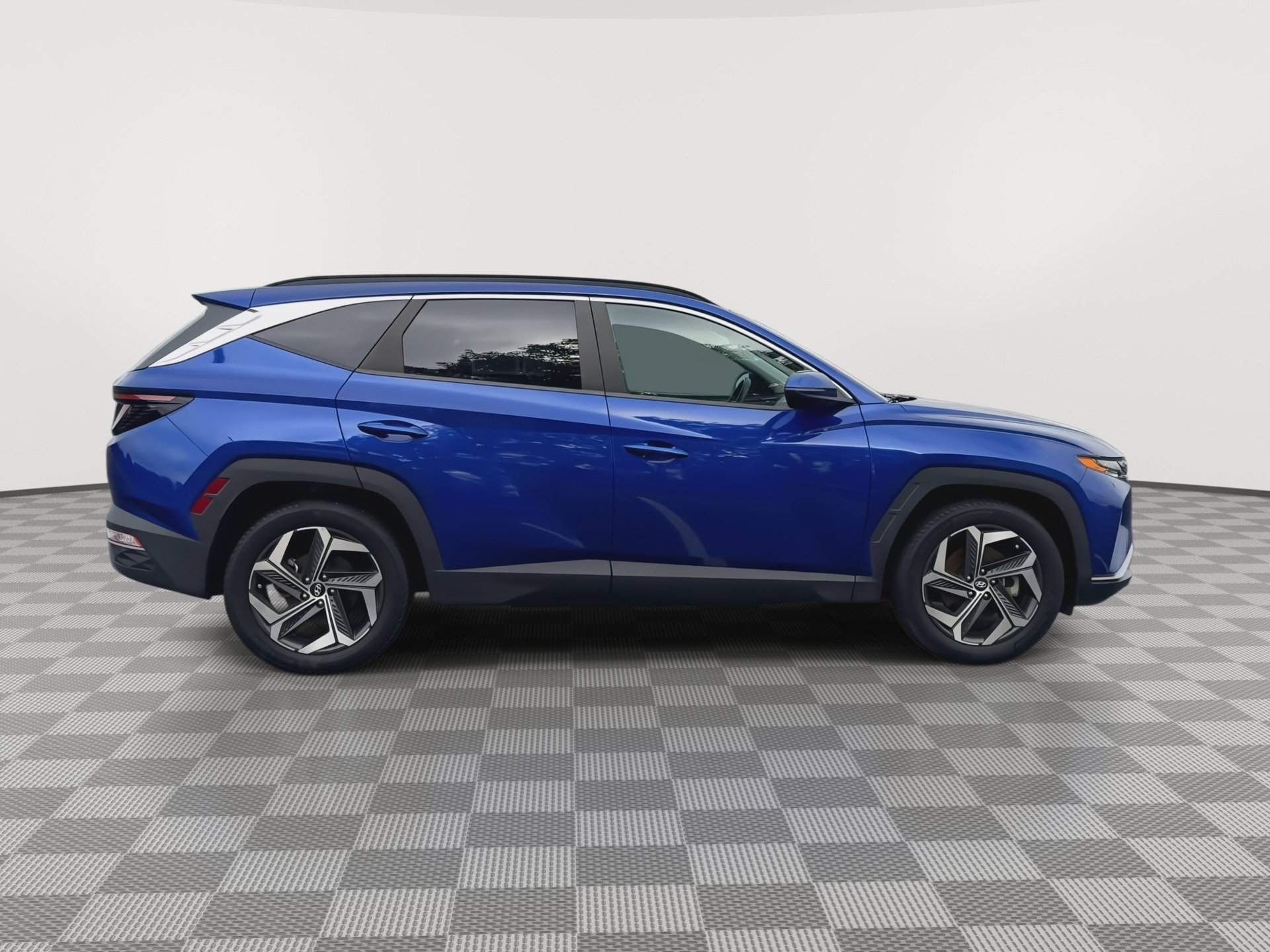 Used 2022 Hyundai Tucson SEL w/ Convenience + Premium Package FWD image 9