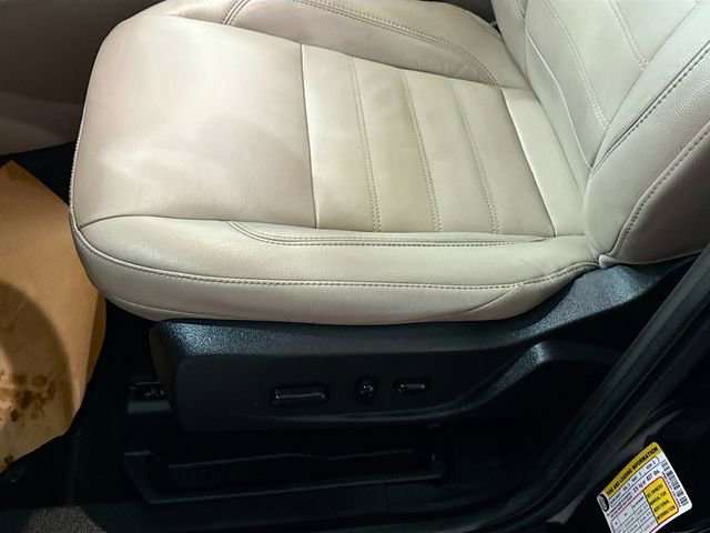 Used 2018 Ford Escape Titanium w/ Ford Safe & Smart Package image 20