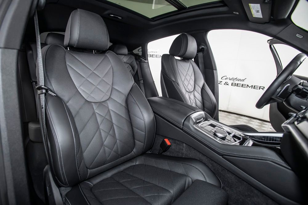 Used 2024 BMW X6 xDrive40i w/ Parking Assistance Package image 19