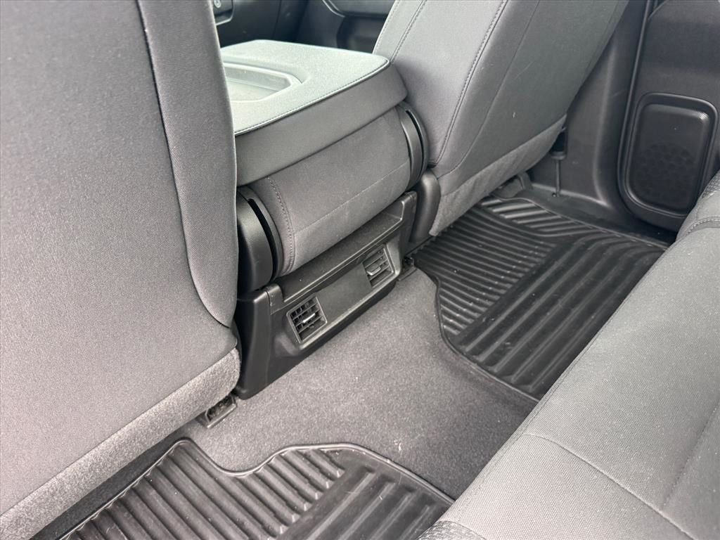 Used 2022 Chevrolet Silverado 2500 Custom w/ Custom Convenience Package AWD/4WD image 16